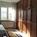 Quiet Peaceful 2Br Apartment With Parking In Kirchberg