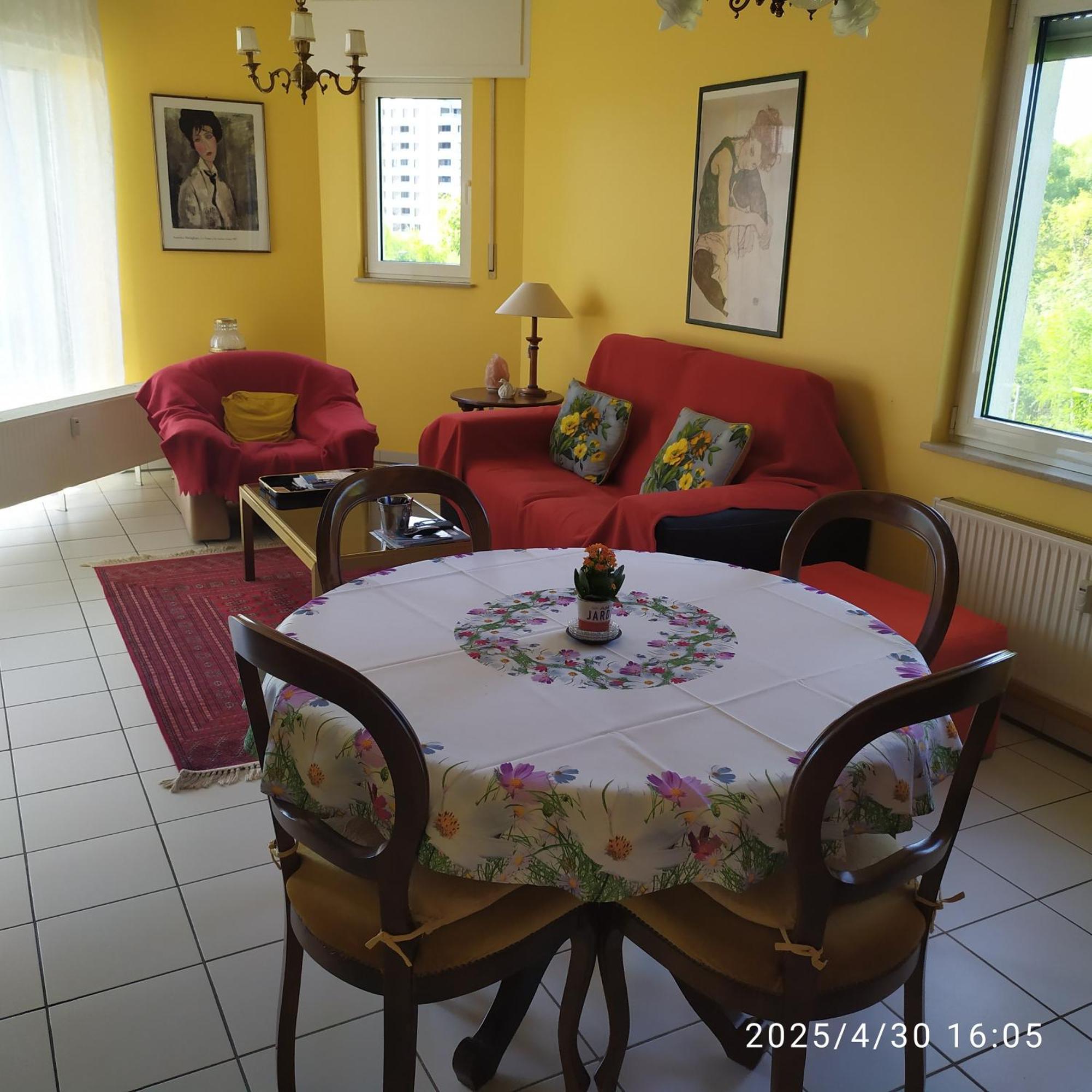Quiet Peaceful 2br With Parking In Kirchberg *